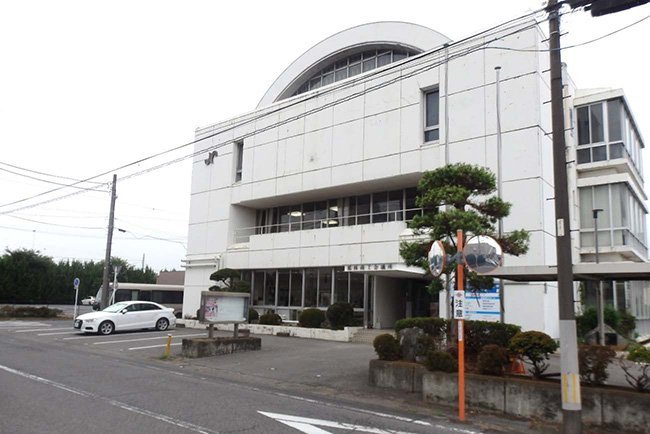 館林市一般廃棄物処理事業協同組合の事務局が入る館林商工会議所