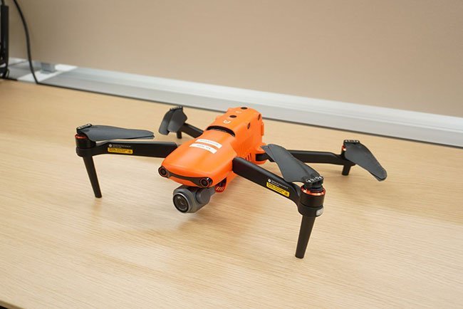 松本美建が導入した高解像度カメラを備えたドローン