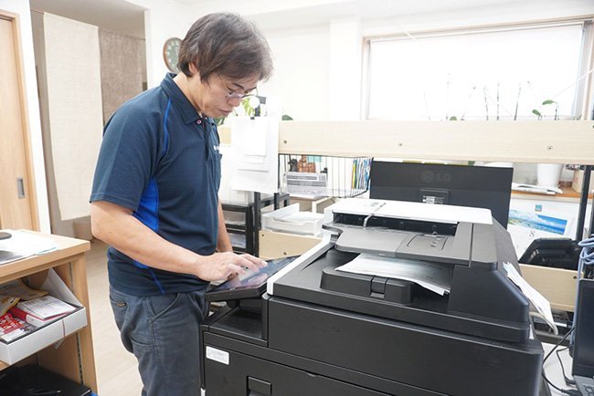 佐々木鉄工所は、複合機のスキャン機能を活用して紙文書のデジタル化に取り組んでいる