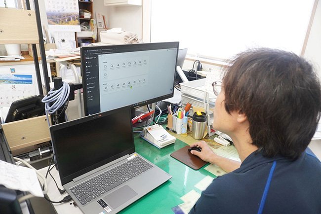 電子証憑保存サービスを活用する様子