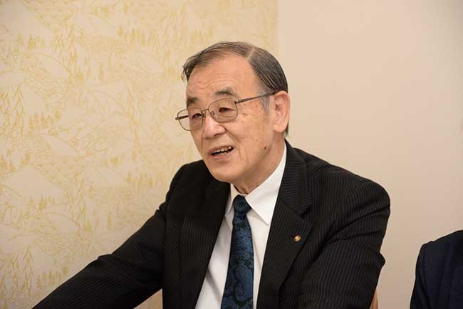 社会福祉法人ひまわり会 理事長の町田英夫氏。長年航空自衛隊でパイロットや教官を務めてきた