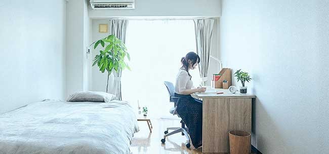 マンションタイプの寮の一室