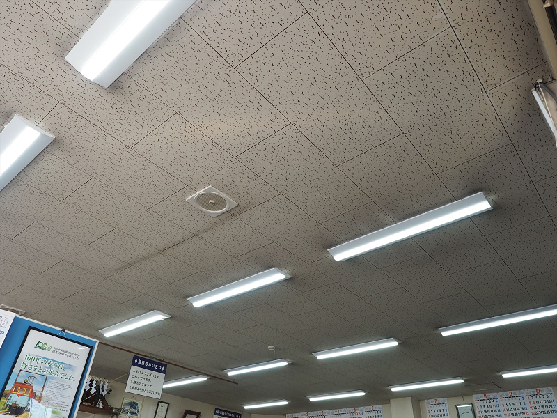 秋田中央交通_営業所1Fの天井