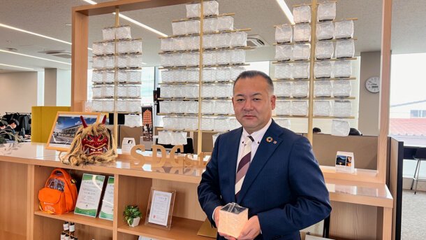 秋田支社長の写真