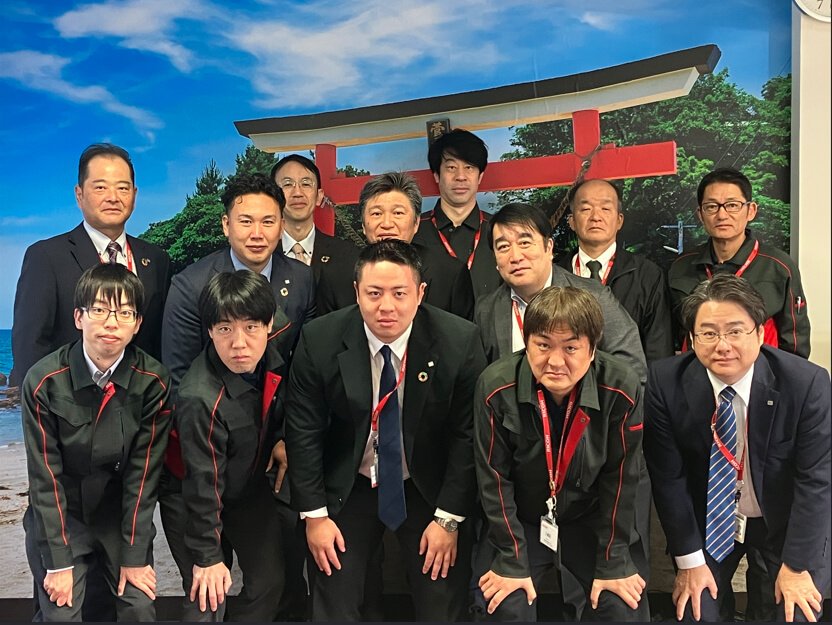 鹿屋営業所 集合写真