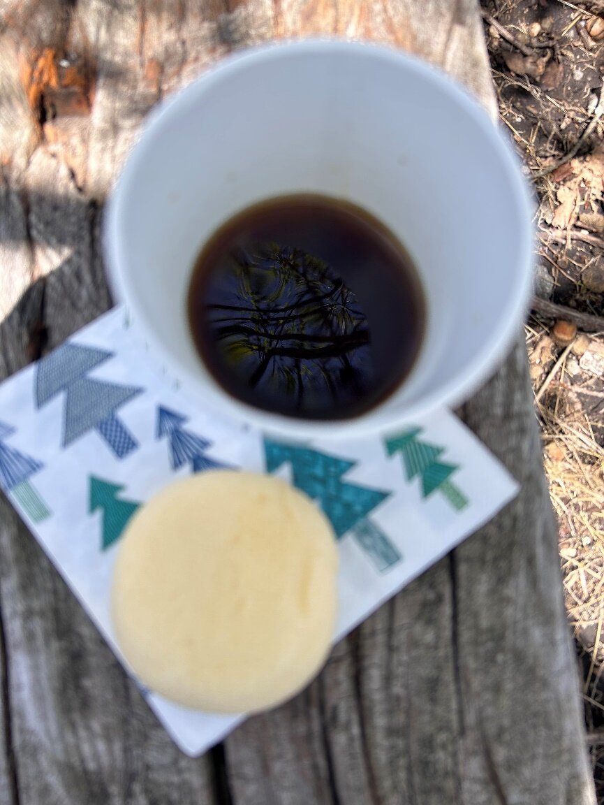 疲れた体にケーキとコーヒー染み渡りました。