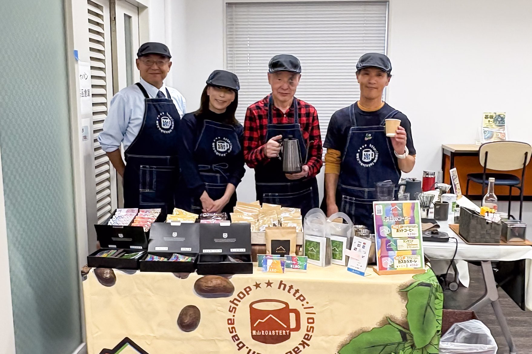 社会福祉法人桃花塾「ももカフェ」のみなさん