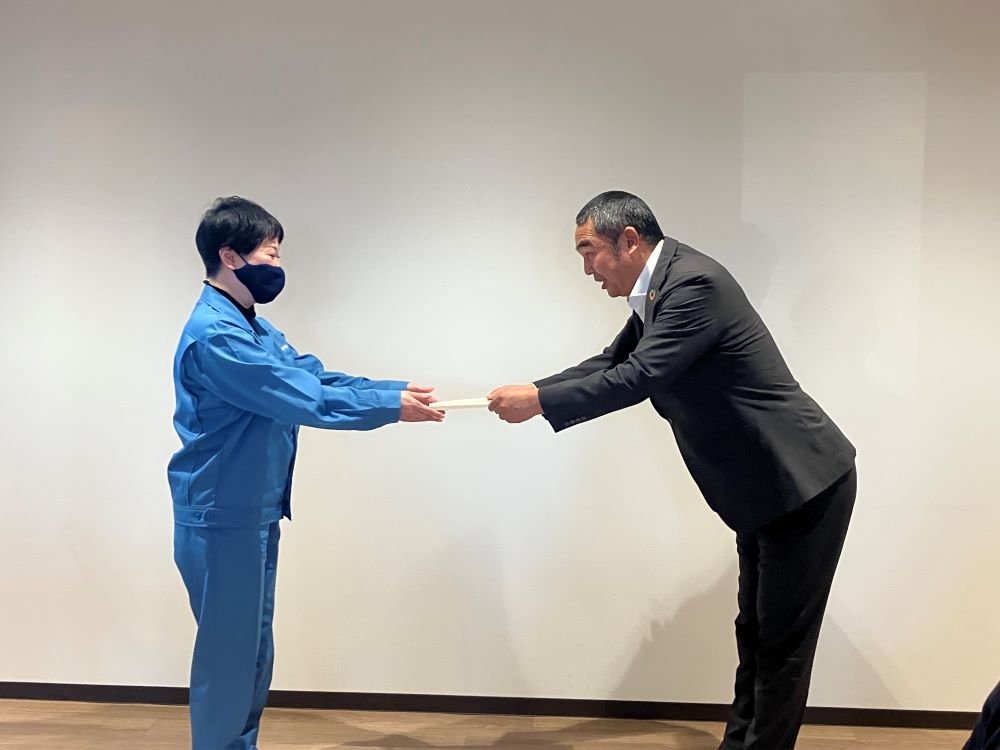 修了証授与①